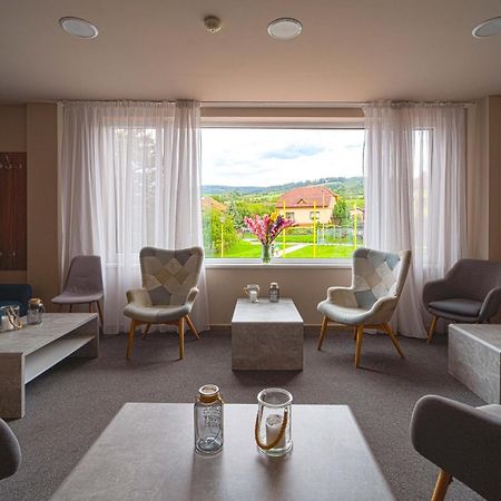 Hotel Arena Brumov Luaran gambar