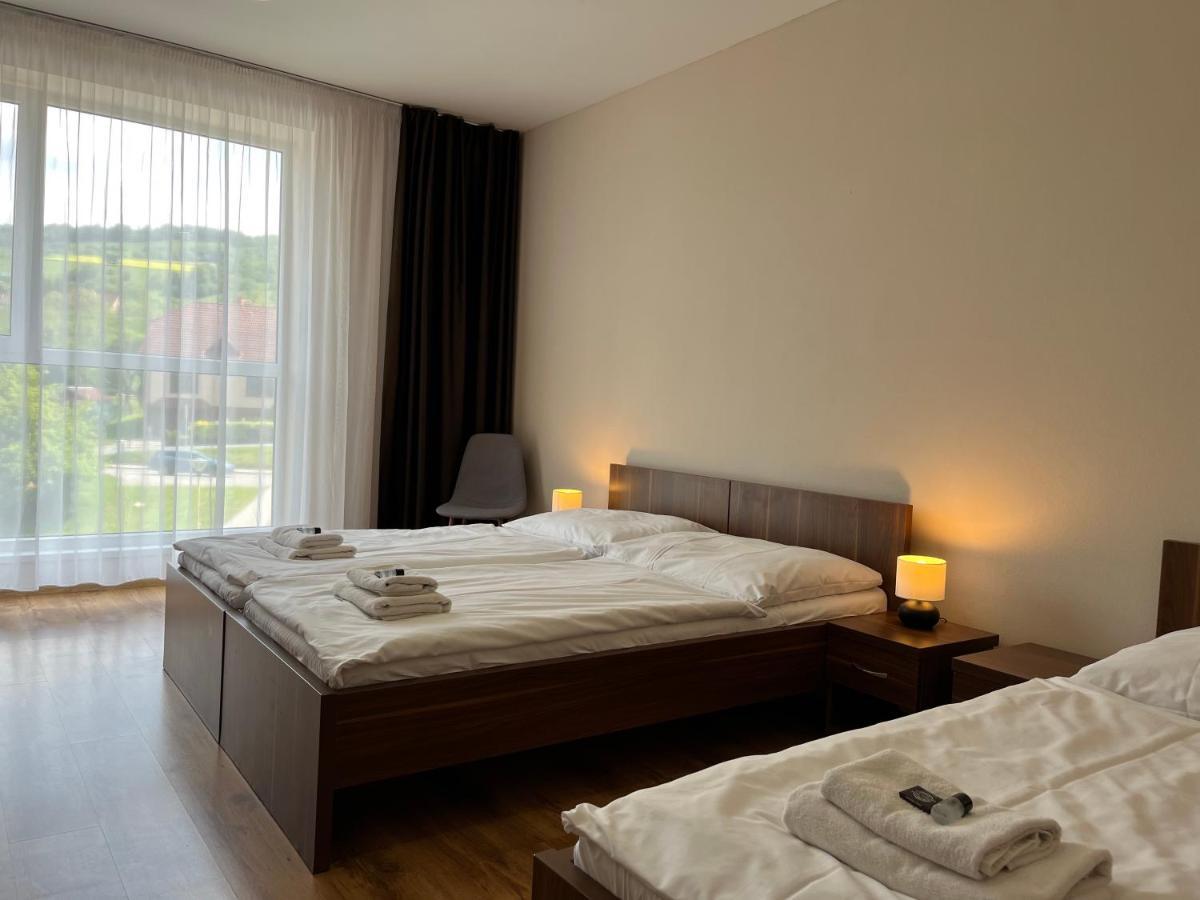 Hotel Arena Brumov Luaran gambar