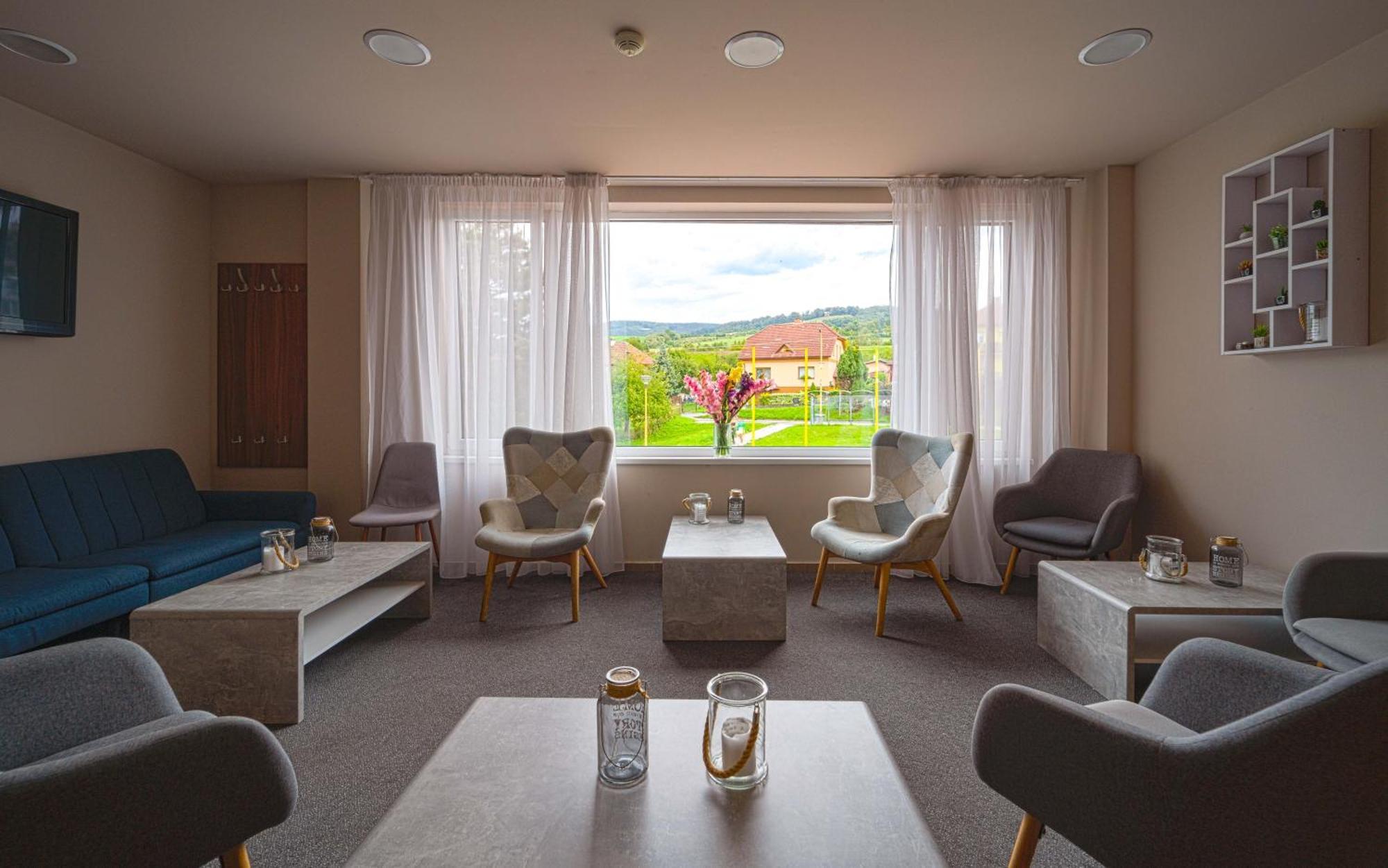 Hotel Arena Brumov Luaran gambar