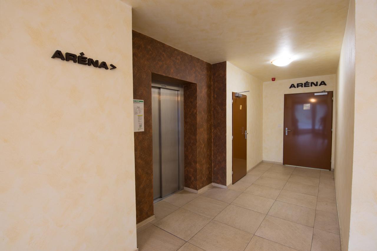 Hotel Arena Brumov Luaran gambar