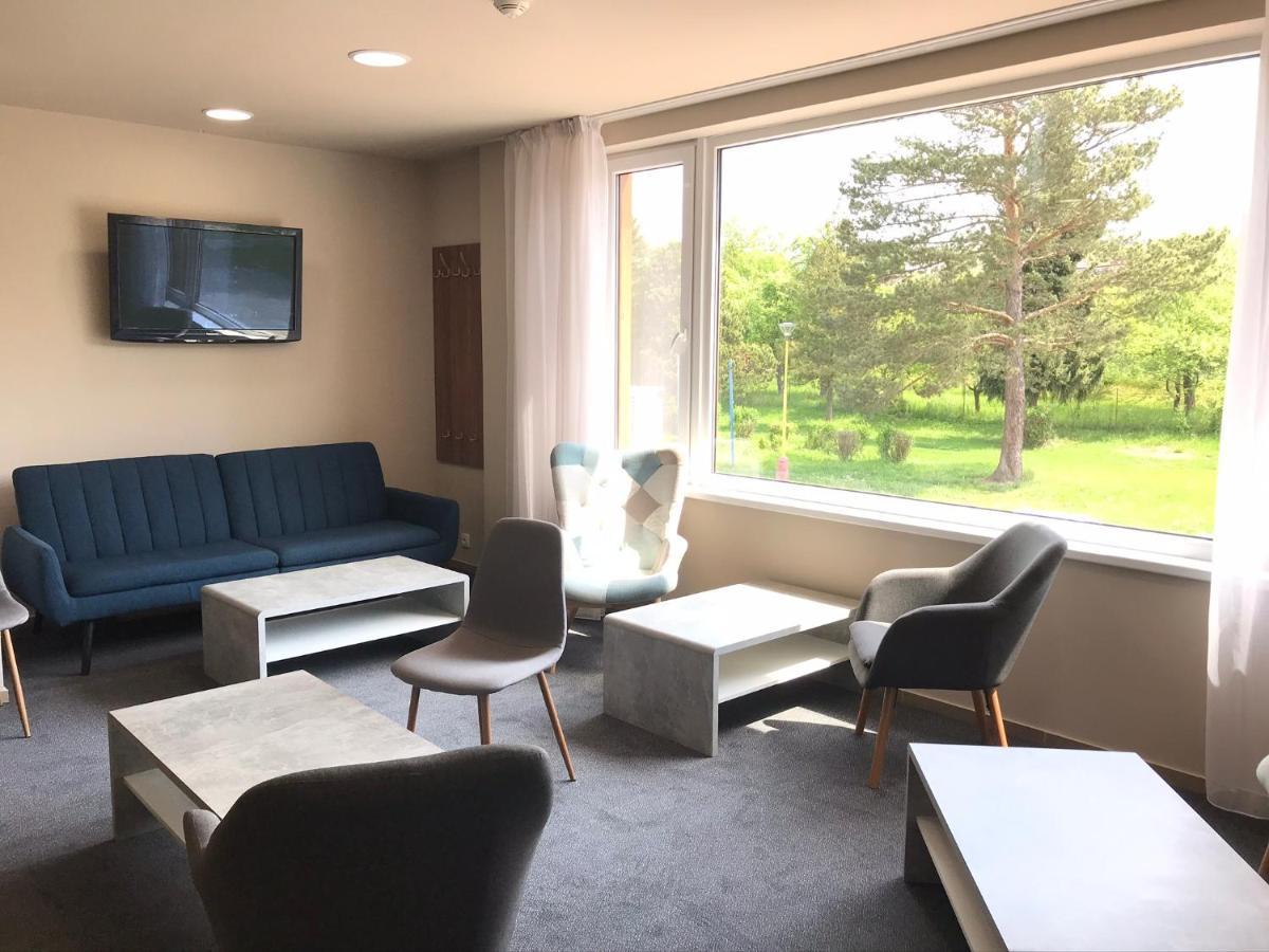 Hotel Arena Brumov Luaran gambar